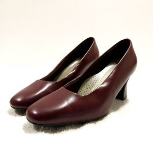 Vintage Ashley Taylor Burgundy Pumps Size 7.5 #C003